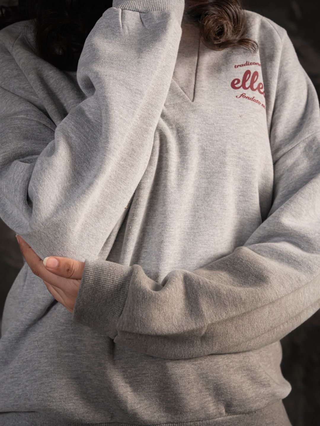 Ellesse Women’s V-Neck Sweatshirt – Heather Grey