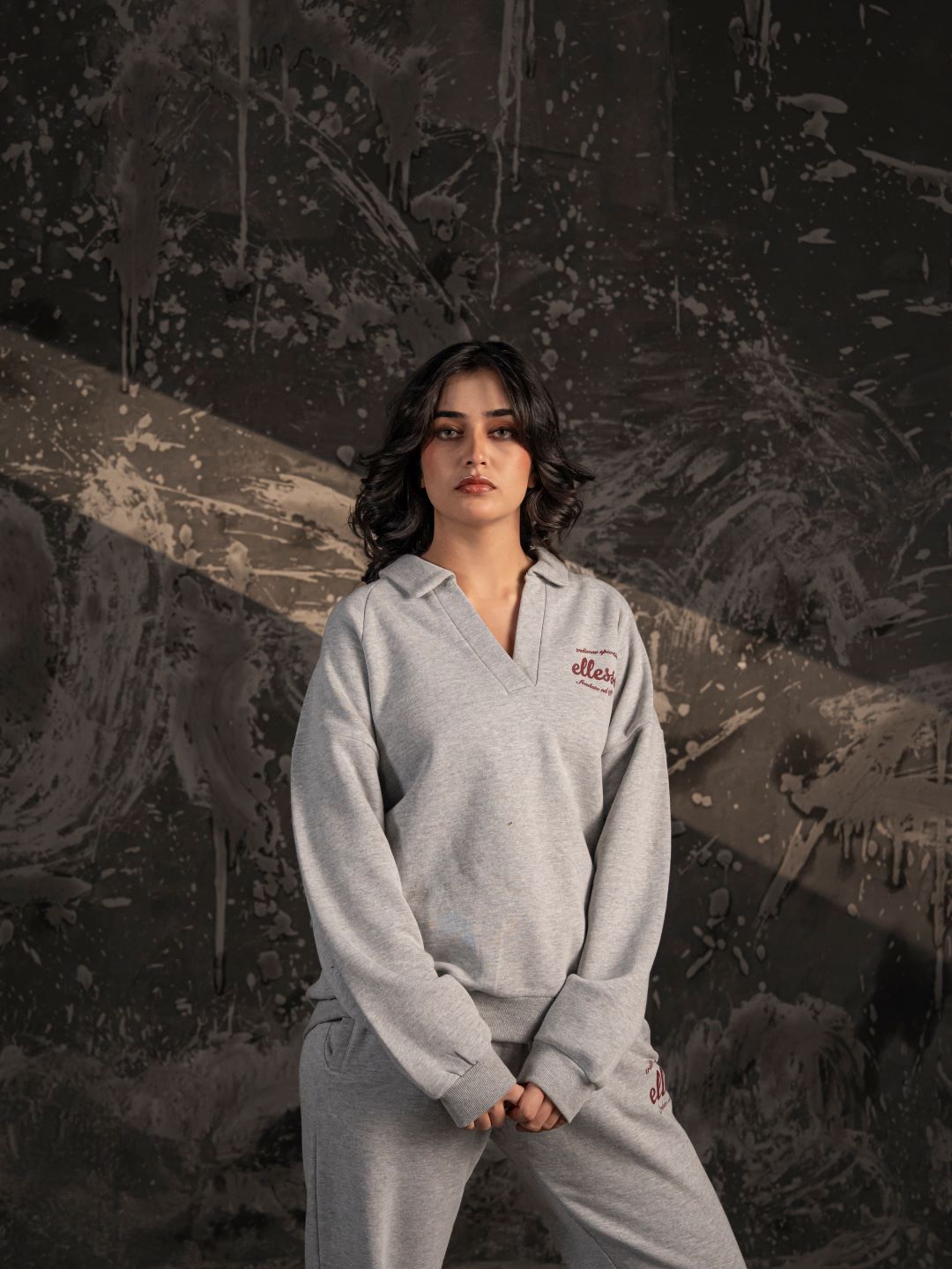 Ellesse Women’s V-Neck Sweatshirt – Heather Grey