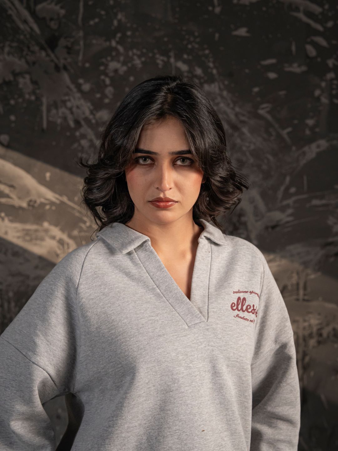 Ellesse Women’s V-Neck Sweatshirt – Heather Grey