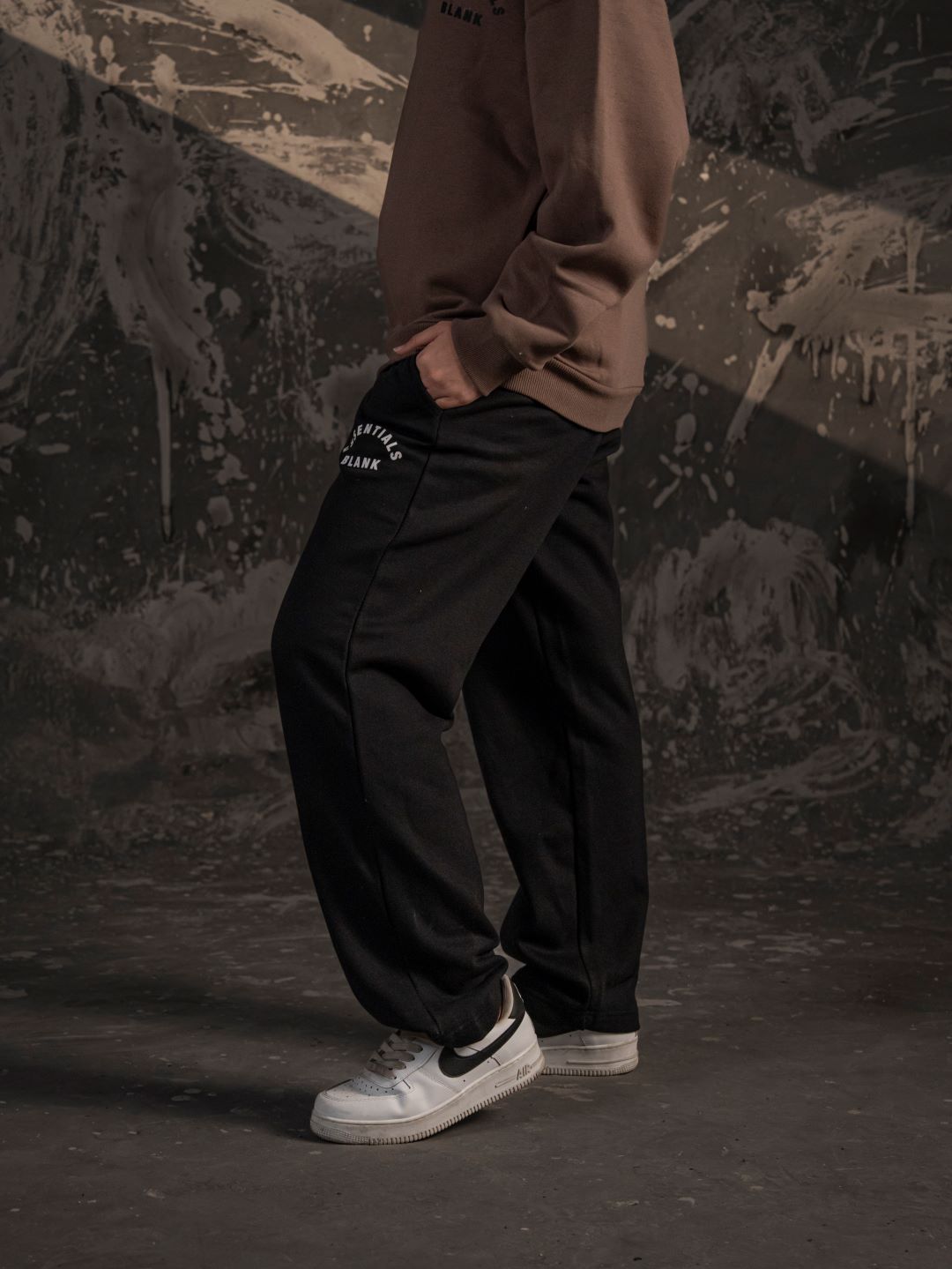 Blank Essentials Sweatpants – Black (Unisex)