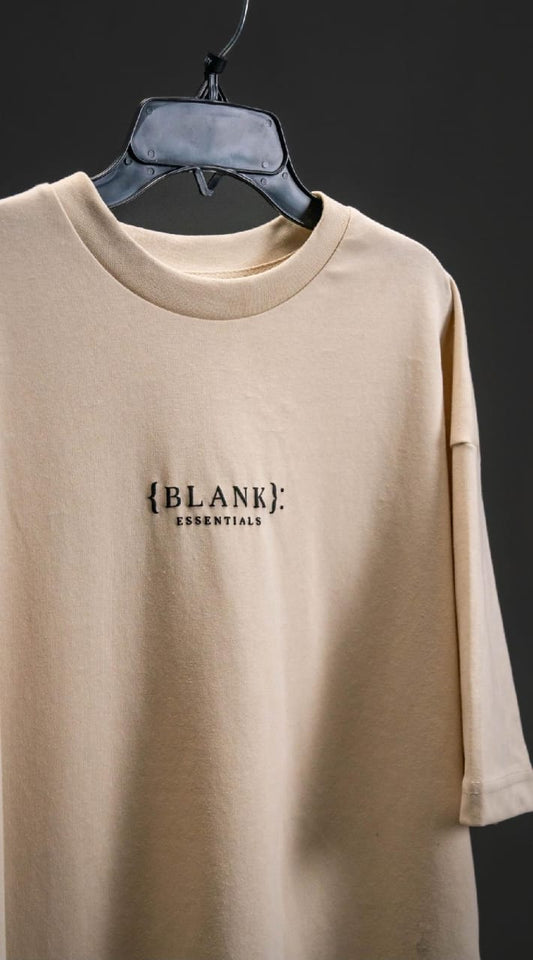 Small Straight Logo Tee Off white