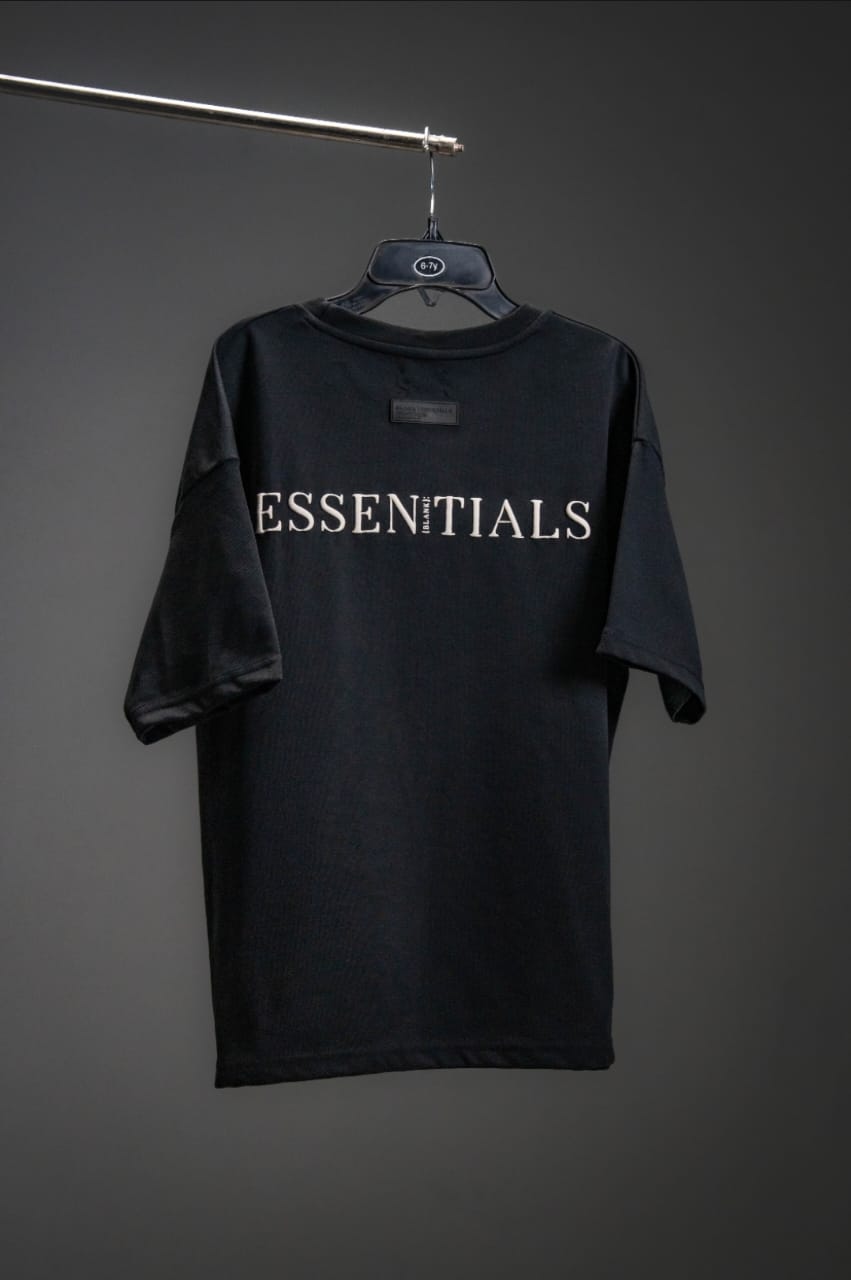Small Straight Logo Tee Black